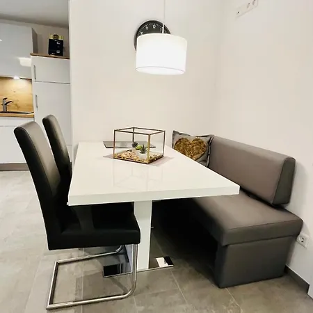 Eifel-home Jakobs Apartament